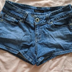 GUESS denim short shorts, size 29